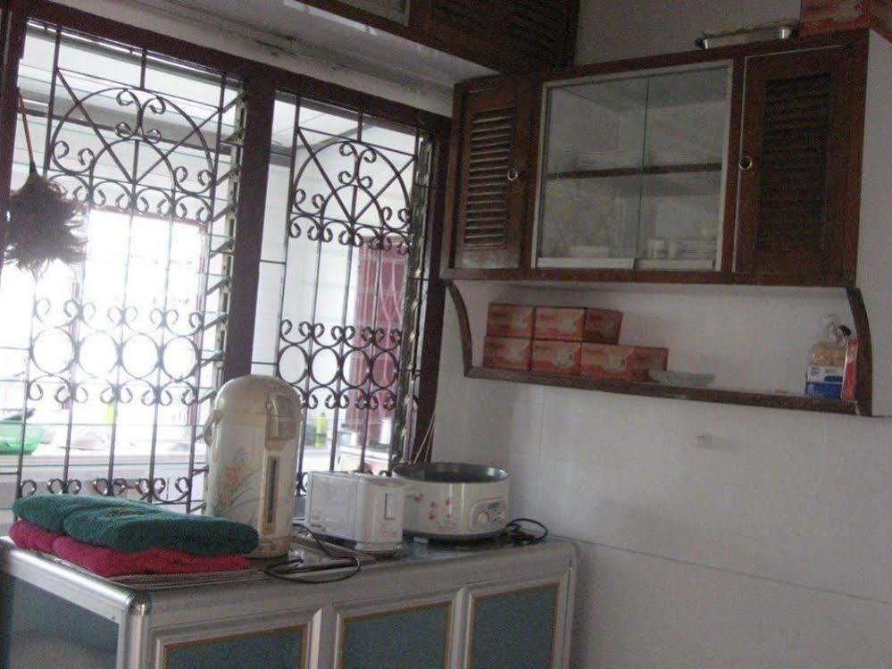 Sri Krung Guest House プラナコーン・シー・アユタヤ エクステリア 写真
